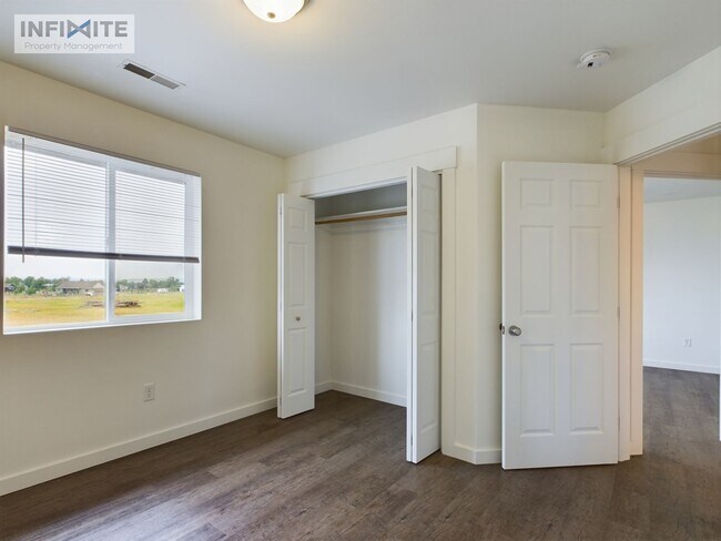 Building Photo - 25 Crater Ridge Ln