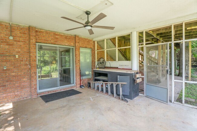 Building Photo - 1101 Biscayne Dr
