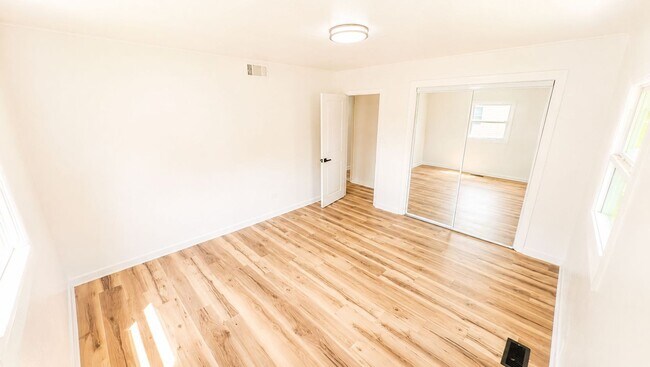 Building Photo - 2088 Arcadia Ave