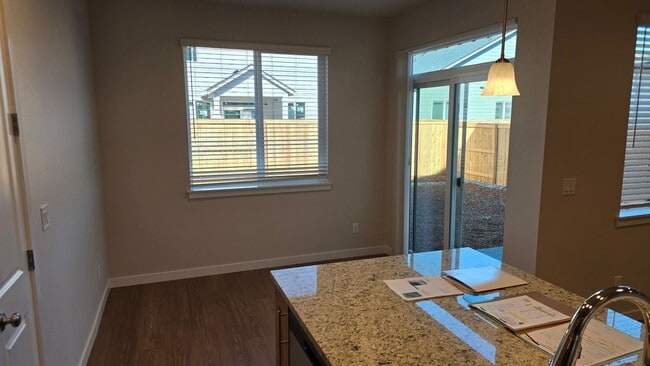 Building Photo - Amazing 3 bedroom Brand new home!!