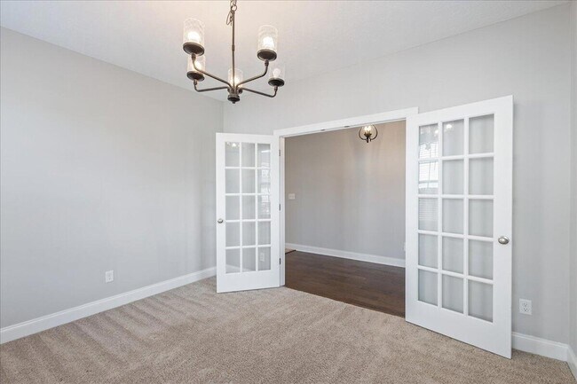 Building Photo - 3076 Lobella Dr