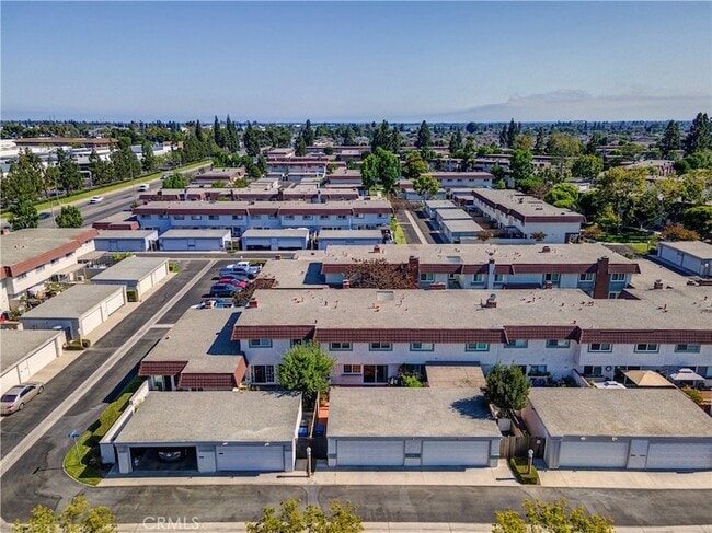 Building Photo - 11263 Knott Ave