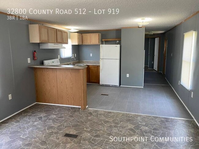 Building Photo - 32800 Co Rd 512