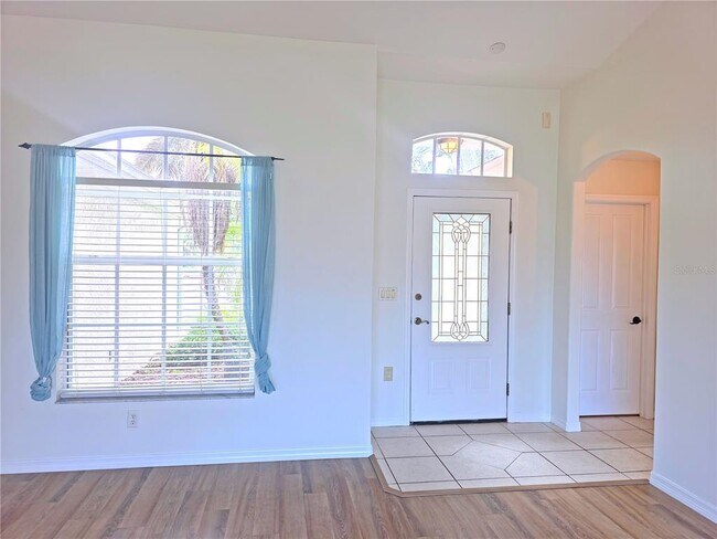 Building Photo - 395 Dorchester Dr