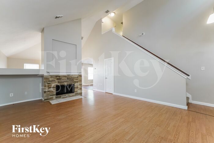 Building Photo - 5211 Timber Quail Dr