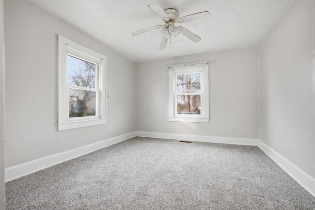 Building Photo - 1843 Ohio Ave