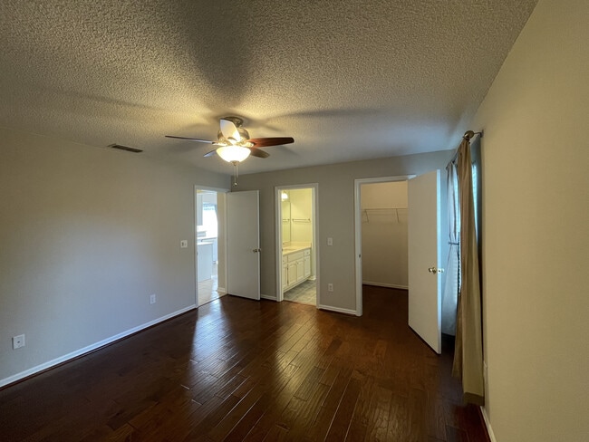 Building Photo - 2446 Briarcreek Dr