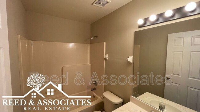 Building Photo - 5632 Pecan Trce