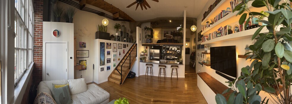 Building Photo - 1090 Cherokee St