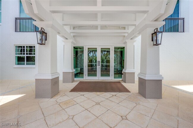 Building Photo - 455 Cove Tower Dr