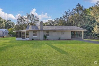 Building Photo - 14025 SE 54 Ct