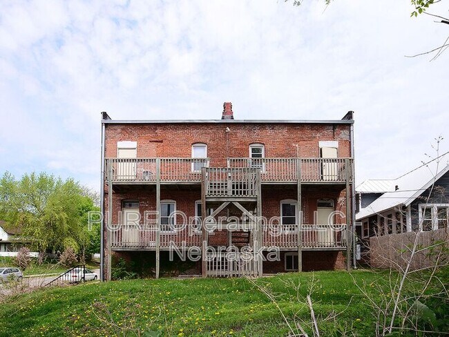 Building Photo - 2969 Harris St