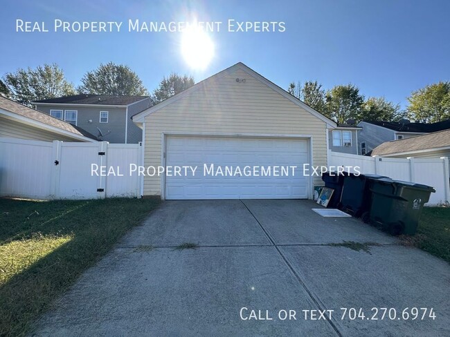 Building Photo - 12347 Walden Lea Dr