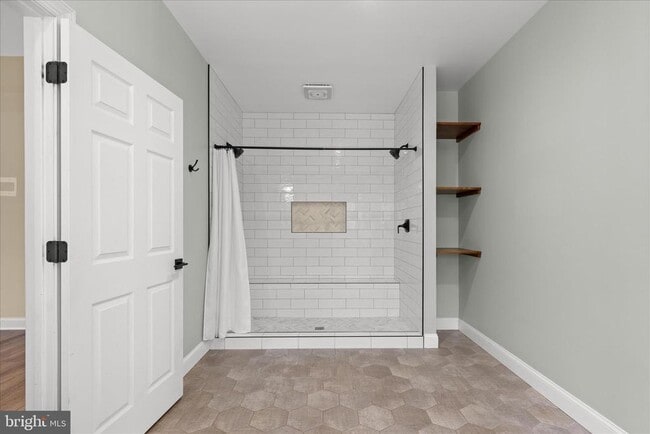 Building Photo - 5021 Catharpin Rd