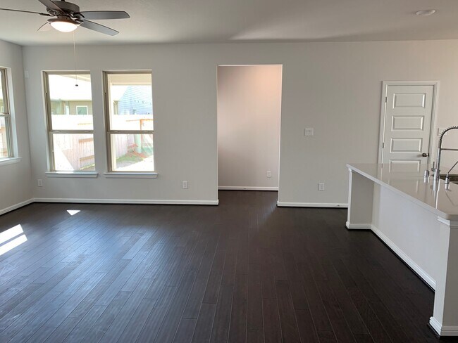 Building Photo - 8022 Cliffside Terrace Ct