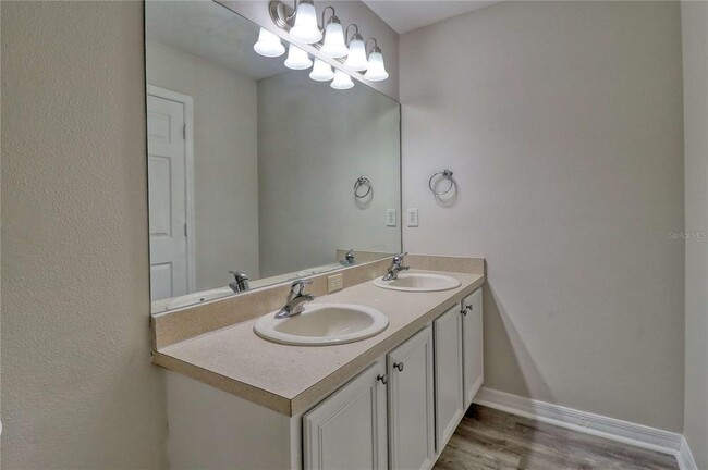 Building Photo - 8509 Broken Willow Ct