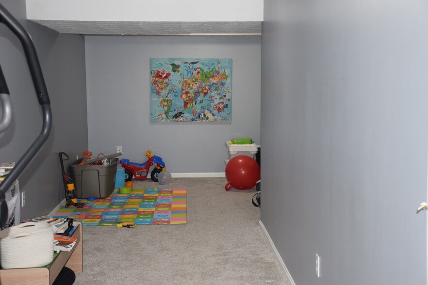 Building Photo - 27 Georgetown Dr