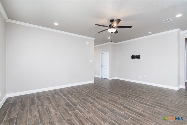 Building Photo - 7506 Hickman St