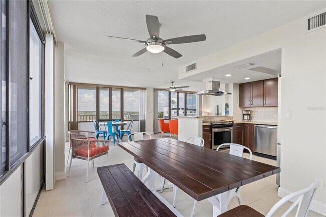 Building Photo - 3580 S Ocean Shore Blvd