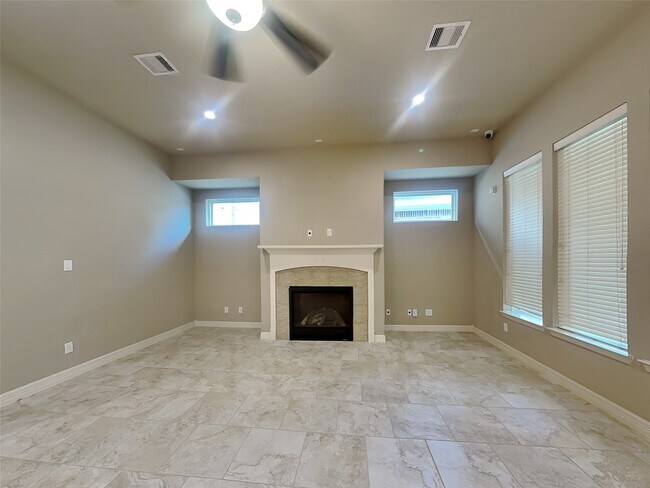 Building Photo - 3914 Morning Creek Ct