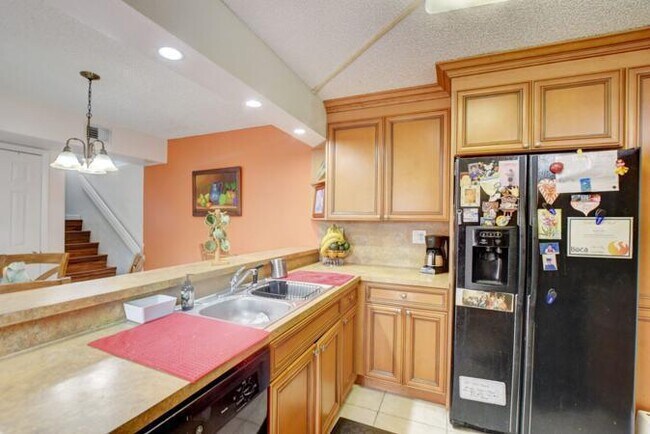 Building Photo - 8279 Severn Dr