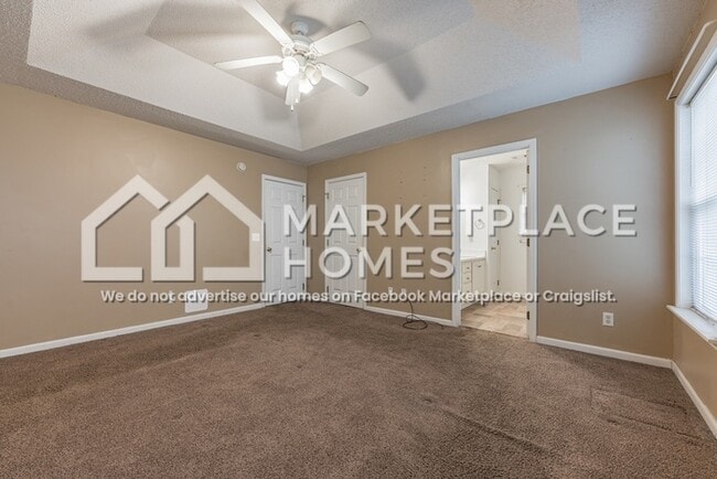 Building Photo - 1700 Crabtree Cir