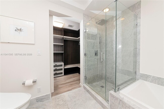 Building Photo - 801 S Miami Ave