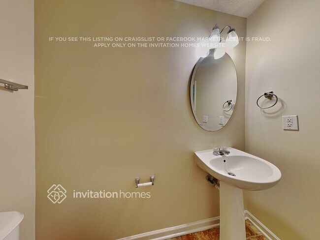 Building Photo - 168 Ranlo Ave