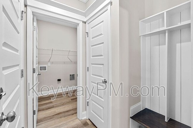 Building Photo - 2051 Denmark Ave SE