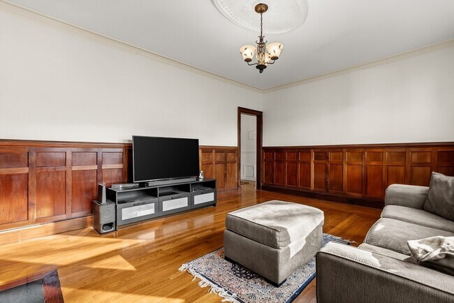 Building Photo - 25 Stearns Rd