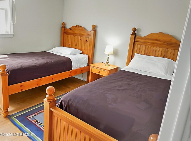 Building Photo - 1210 Tuxedo Pl