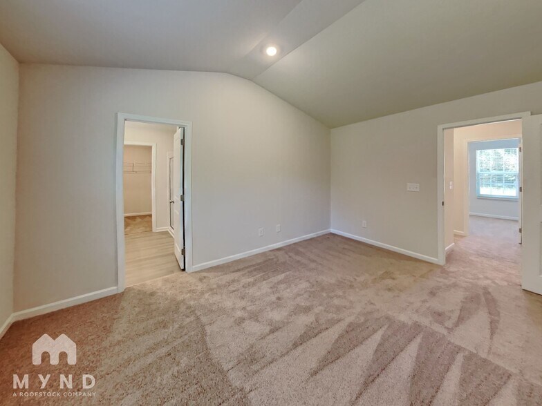 Building Photo - 173 Taverners Ln