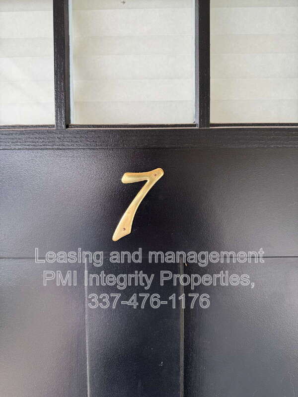 Building Photo - 105 Meaux Blvd
