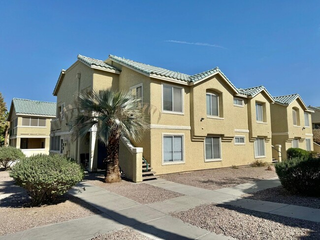 Primary Photo - LOVELY 2 BEDROOM 2 BATHROOM CONDO LOCATED ...