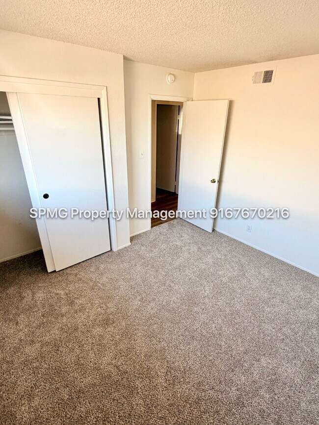 Building Photo - 3 Bedroom Sacramento Rental with Large Yard