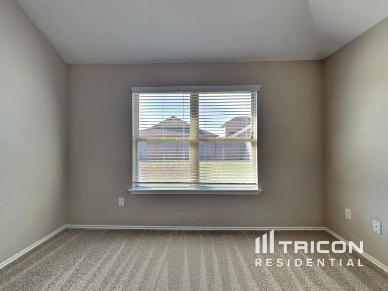 Building Photo - 15426 Rancho Joya Wy