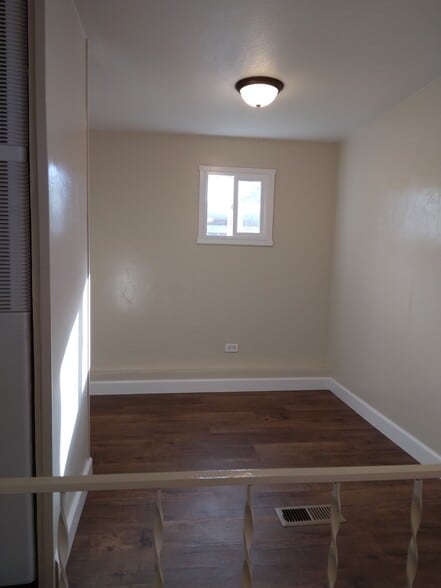 Additional Room or Office - 3300 Portola Dr