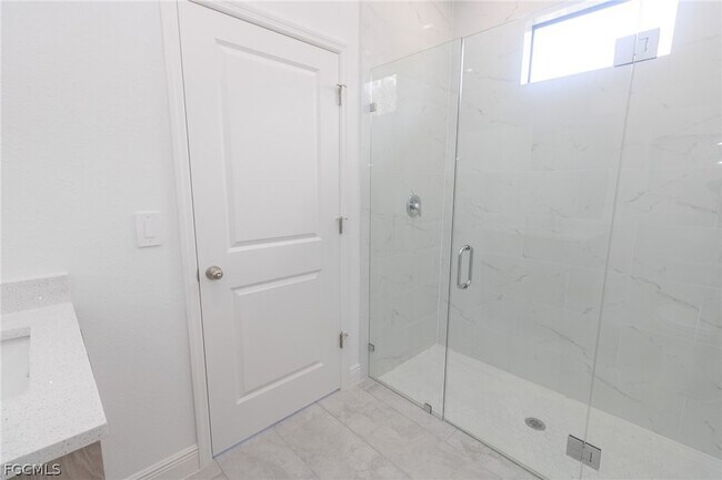 Building Photo - 9041 Lamkin Cir