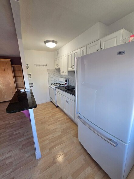 Building Photo - 1196 N Grant St