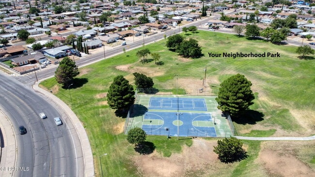 Building Photo - 4713 Sun Valley Dr