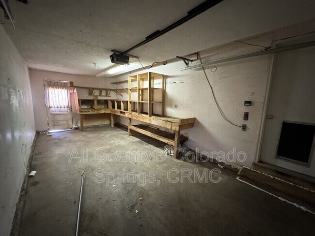 Building Photo - 1237 Chiricahua Dr