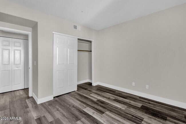 Building Photo - 7008 E Gold Dust Ave