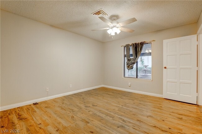 Building Photo - 2204 Plaza Del Robles