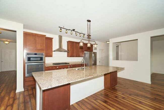 Building Photo - 4 Bedroom With Finished Basement in Westfield!