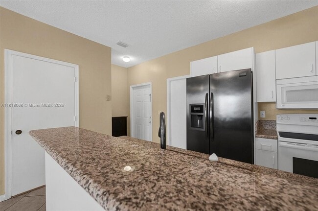Building Photo - 3905 San Simeon Ln