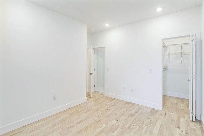 Building Photo - 410-24 N 8th St