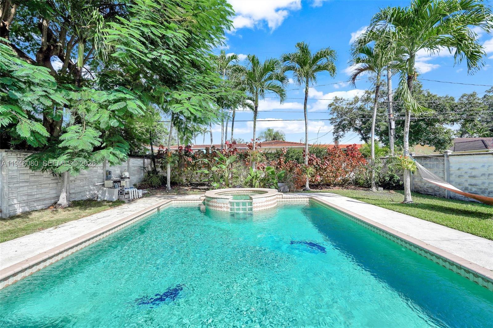 Building Photo - 5781 SW 25th St