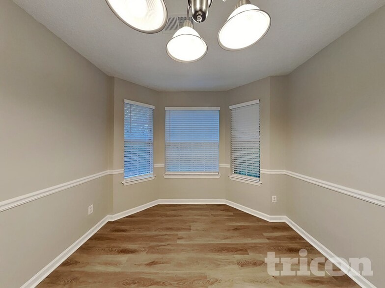 Building Photo - 6746 Pole Creek Dr
