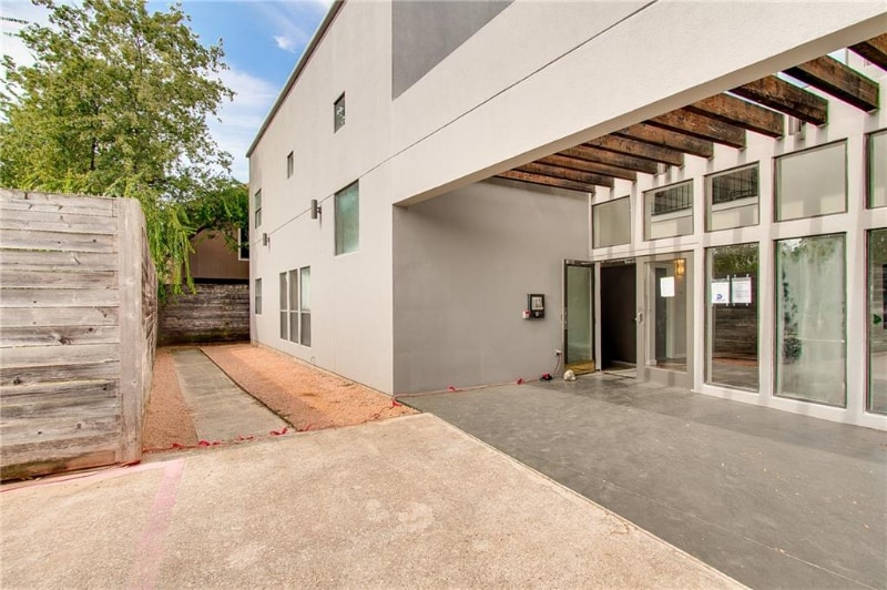 Building Photo - 5111 Manett St