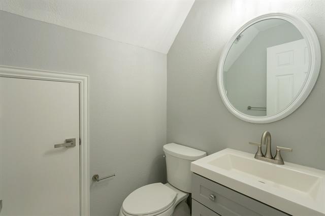 Building Photo - 7728 Saragosa Creek Dr